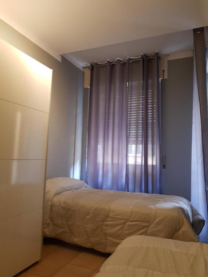 Trilocale Piazza Colombo Lejlighed Sanremo Eksteriør billede